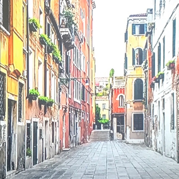 Meet your Posher, Sharon - Picture 4 of 7